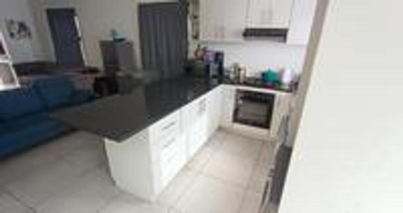 3 Bedroom Property for Sale in Peerless Park Western Cape